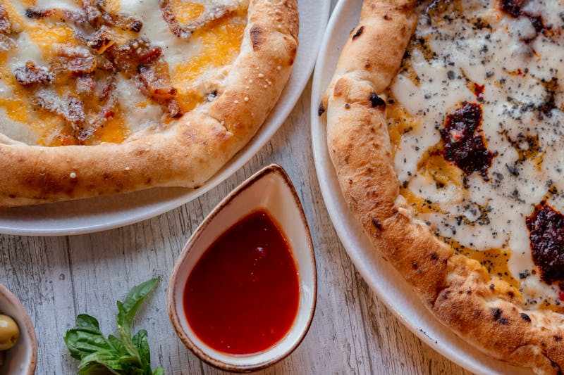 White Truffle pizza with garlic cream sauce